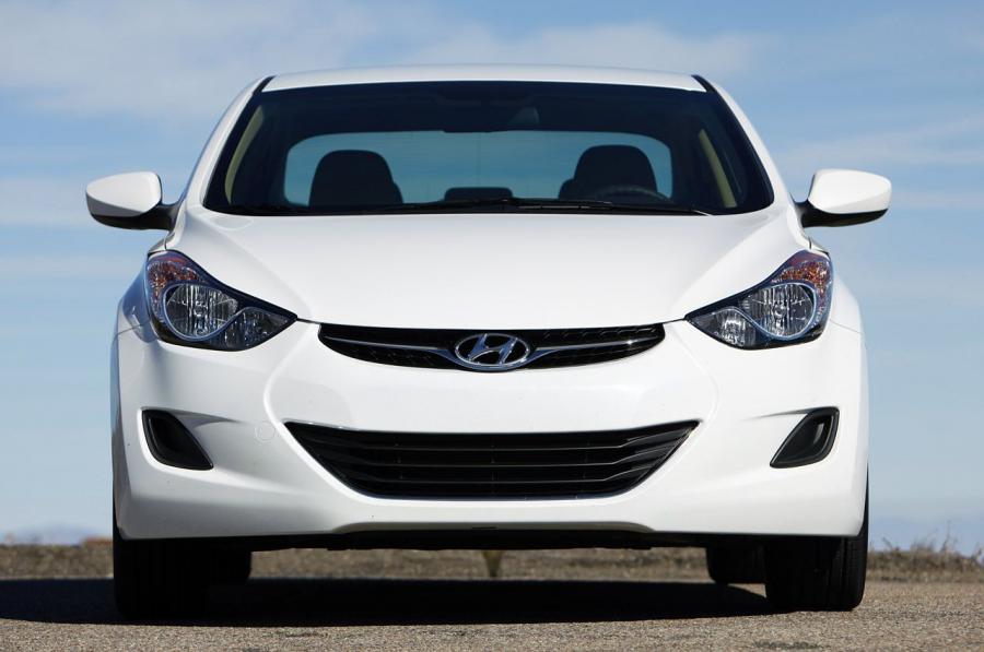  Hyundai Elantra 2011 года  (фото 10 из 144)